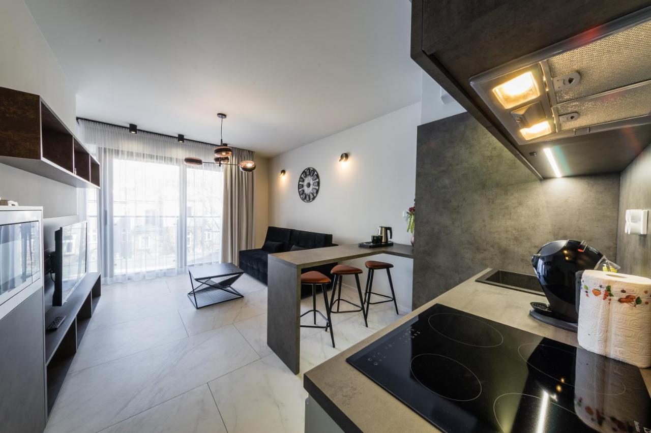 Black Pearl Apartment Old Town Rakowicka Deluxe Wawelofts Krakow Luaran gambar